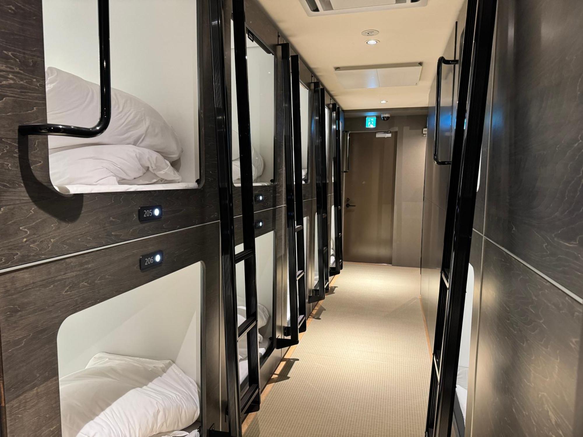 Capsule Hotel Suzumoriya Tokyo Esterno foto